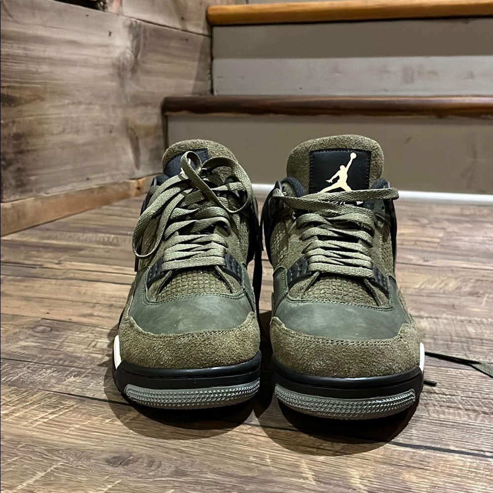 Jordan 4 Olive